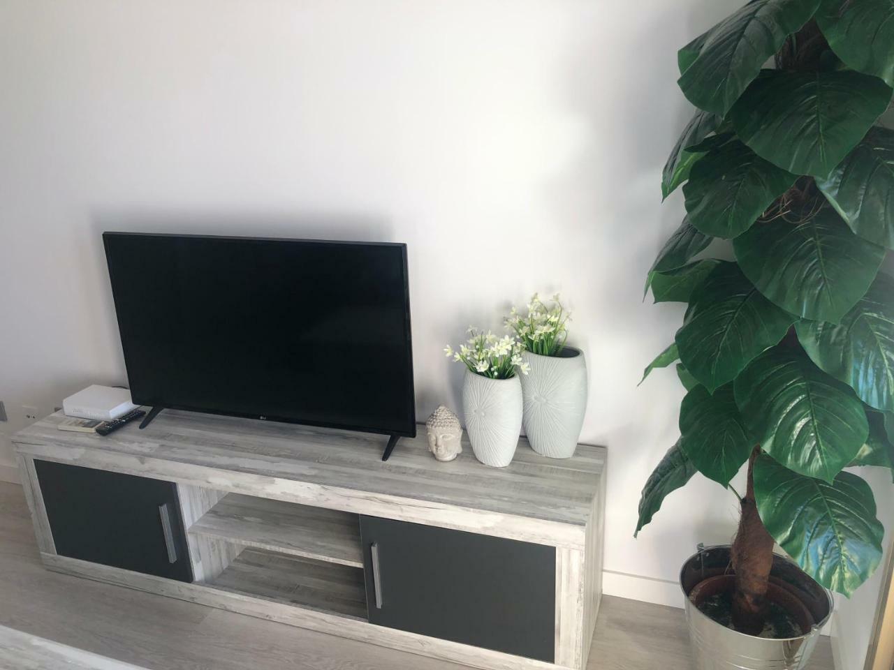 La Moderna Apartament سالو المظهر الخارجي الصورة